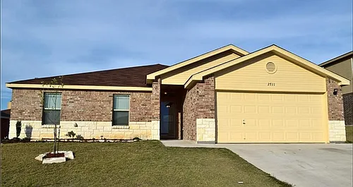 2711 Tara Dr Photo 1