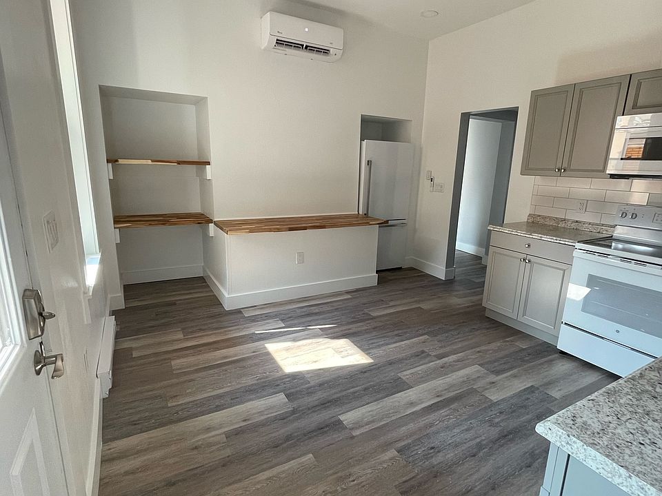 1st image of 40 Park St #1