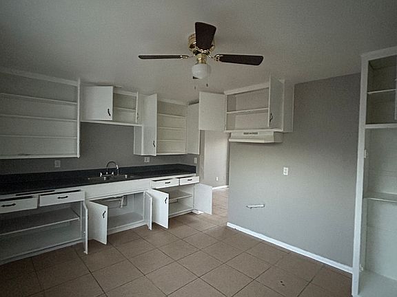 4th image of 13456 Edgemont St APT 3