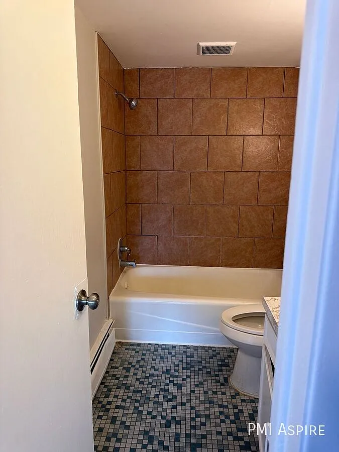 1 bed, 1.0 bath, 700 sqft, $800 — Photo 4