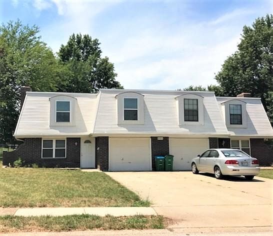 1st image of 604 NE Magellan Ave