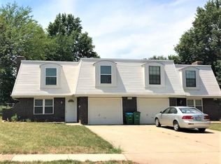 604 NE Magellan Ave, Lees Summit, MO 64063