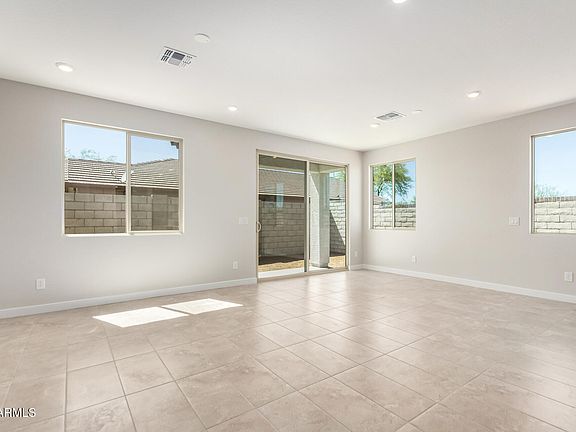 4th image of 550 N 89TH Street