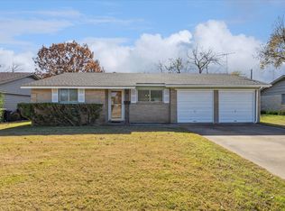 108 Donald Dr, Hurst, TX 76053