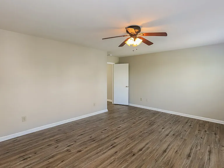 4222 Kellybrook Dr — Photo 10