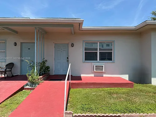 1239 Marseille Dr #2 Photo 1