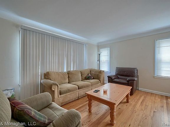 3rd image of 1403 Somerset Ave