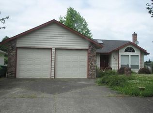 1443 SE 35th St, Troutdale, OR 97060