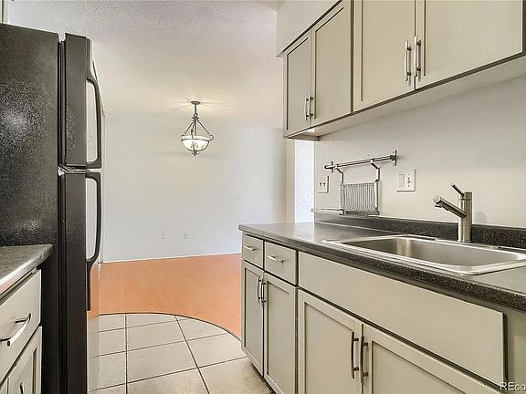 2nd image of 4110 Hale Pkwy APT 3C
