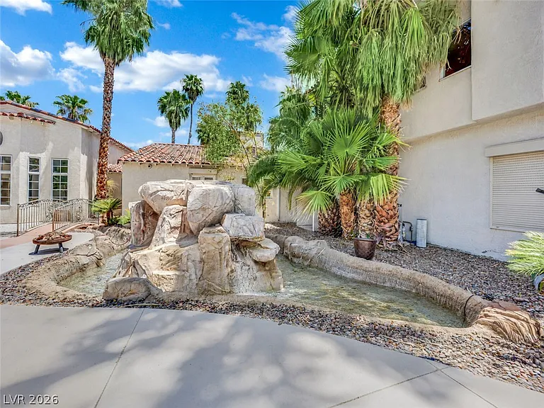 1250 Shadow Ln — Photo 35