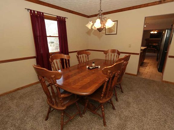 5th image of 342 Green Meadows Dr W