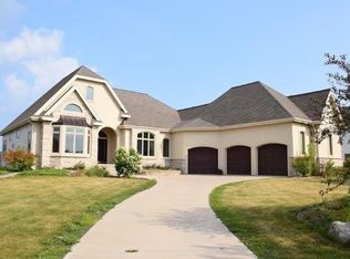 1602 Red Tail Dr, Verona, WI 53593