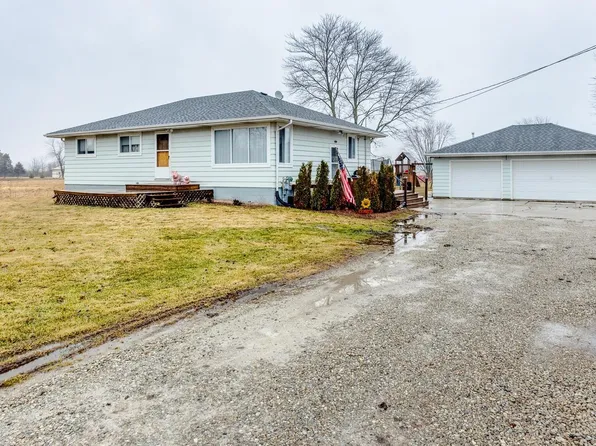 67538 Haven Ridge Rd, Lenox, MI 48050