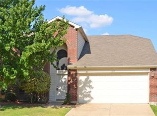 10817 Fawn Valley Dr, Fort Worth, TX 76140
