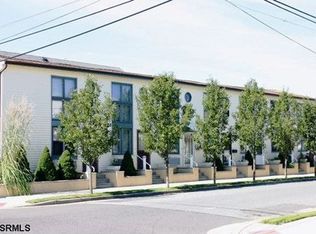 100 N Monroe Ave, Margate City, NJ 08402
