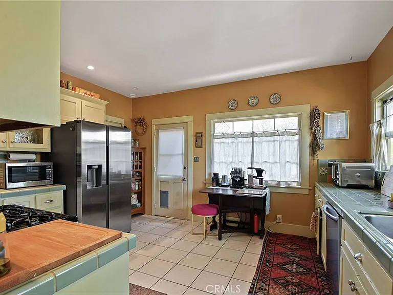 773 Orizaba Ave — Photo 16