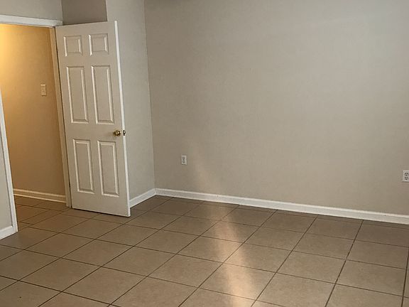 3rd image of 7101 Boston Dr