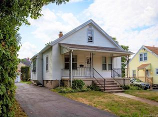 6 Avon St, Manchester, CT 06040