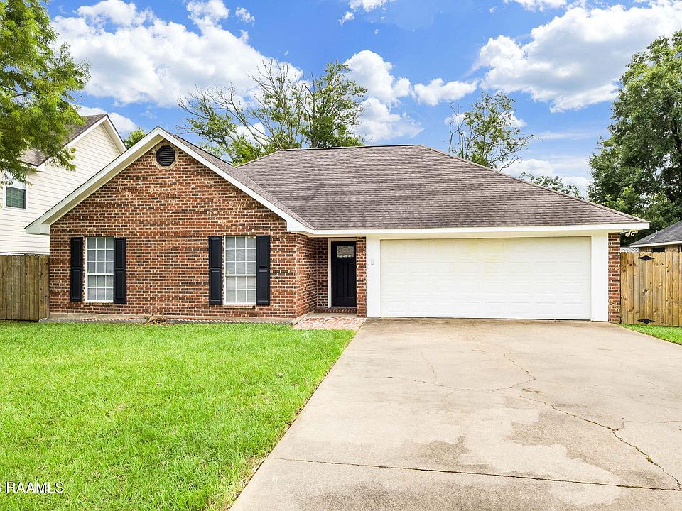 1st image of 110 Cleopatra Ln
