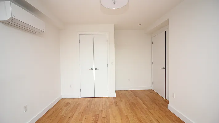 Rented by Nooklyn NYC LLC | media 48