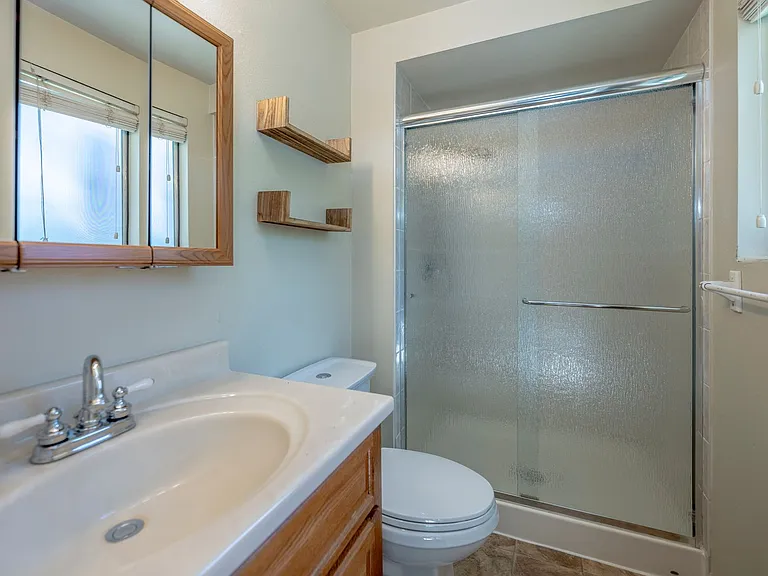 17123 NE 31st Pl — Photo 16