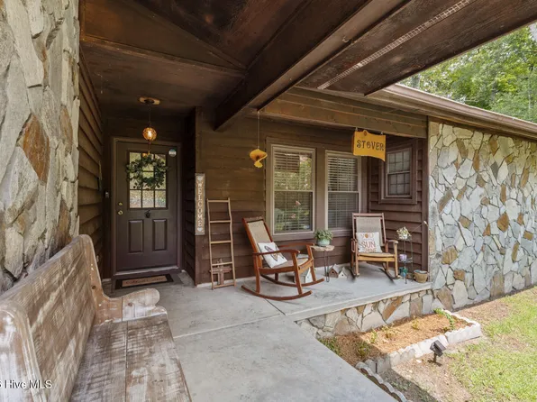101 Riverbend Road, Jacksonville, NC 28540