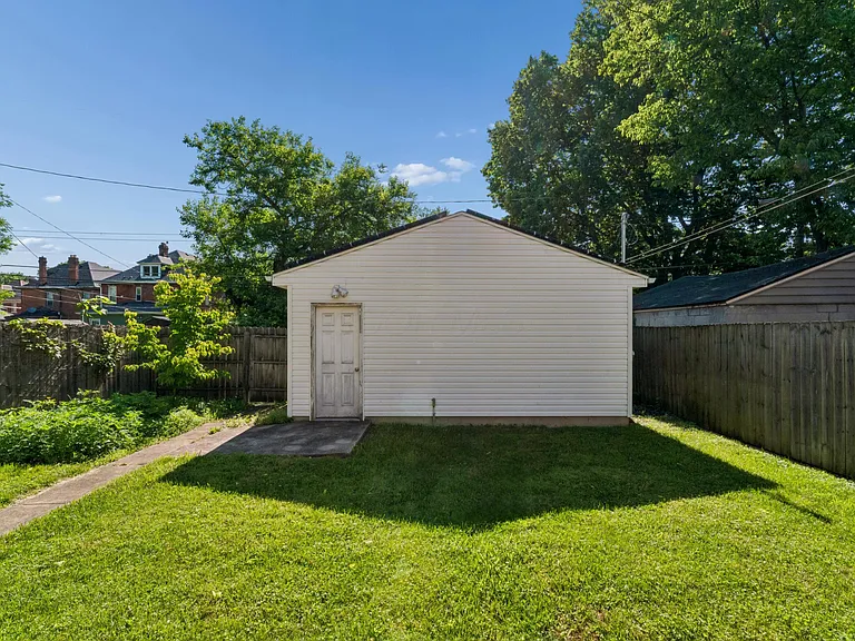 382 Morrison Ave — Photo 44