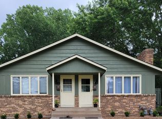 709 6th Ave S #D32A68564, Hopkins, MN 55343