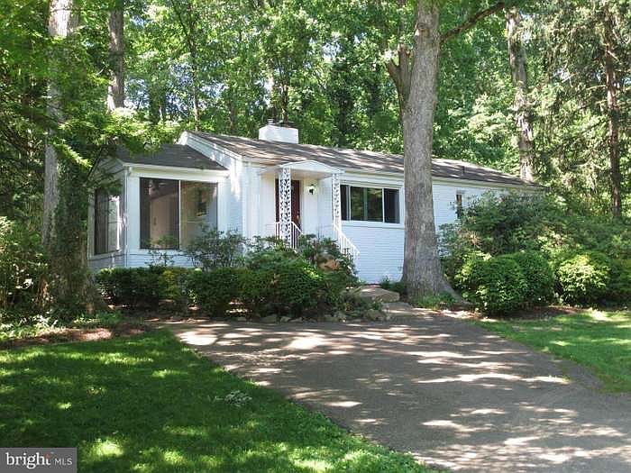 Front of the house, pre sprig bloom; beautiful yard