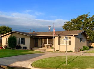 702 Cynthia Dr, Mooreland, OK 73852