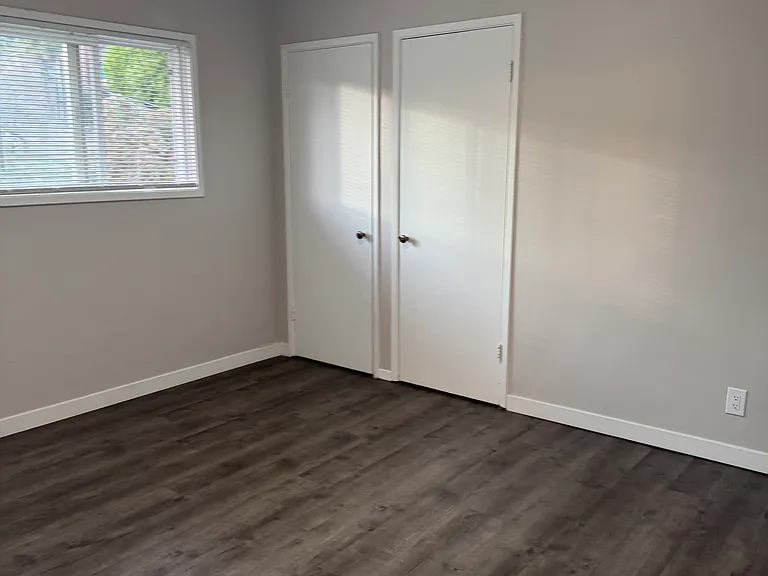4640 22nd Ave NE #11 — Photo 7