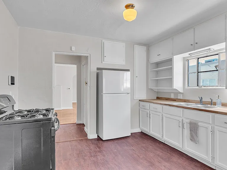 205 Harvard Dr SE #A — Photo 15