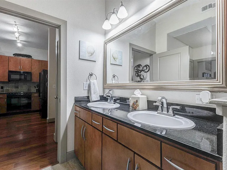 1901 Post Oak Blvd #1106 — Photo 19