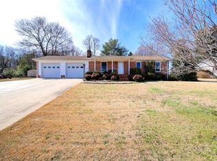 110 Edgewood Ave, Easley, SC 29640