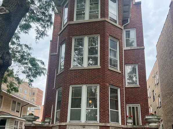 1122 W Columbia Ave #1, Chicago, IL 60626