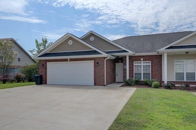 1st image of 2371 Ellsworth Dr #A