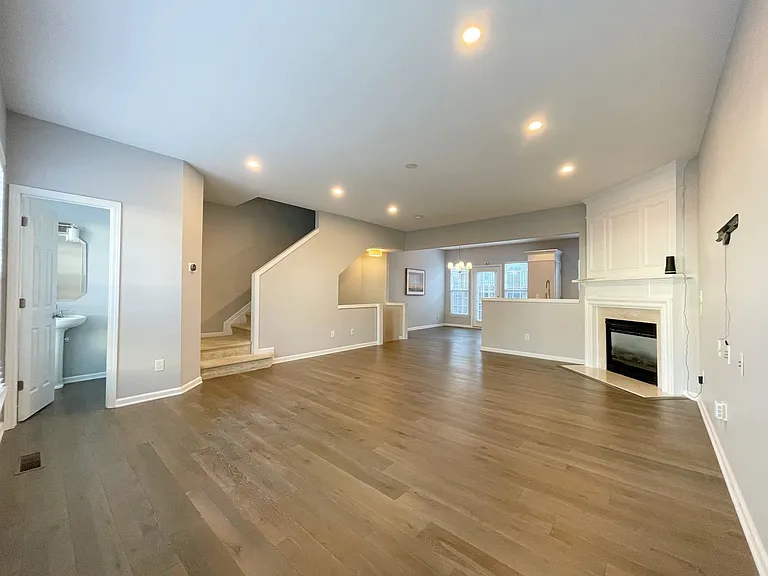 2947 Castleberry Ct — Photo 10