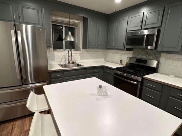 225 Forest Rd