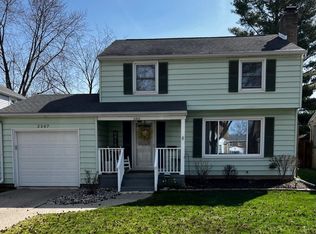 2307 Wellington Rd, Lansing, MI 48910