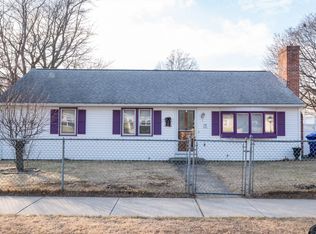 28 Pemaquid St, Springfield, MA 01151