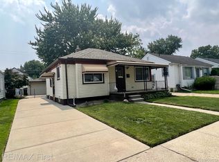 19444 Meier St, Roseville, MI