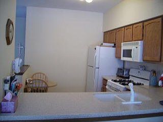 2nd image of 254 Mill St