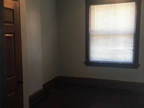 3rd image of 3026 Miami St #3026