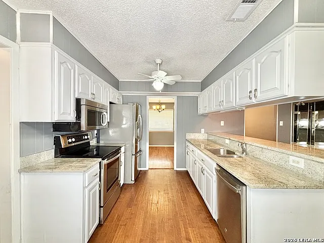 7015 Forest Pine St — Photo 6