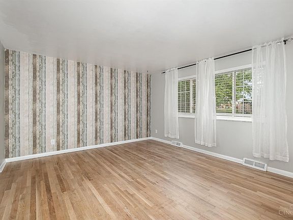 5th image of 3219 Bellacre Ct