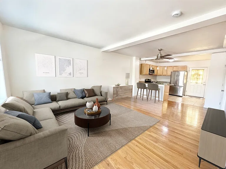 147 Everett St #2 — Photo 2