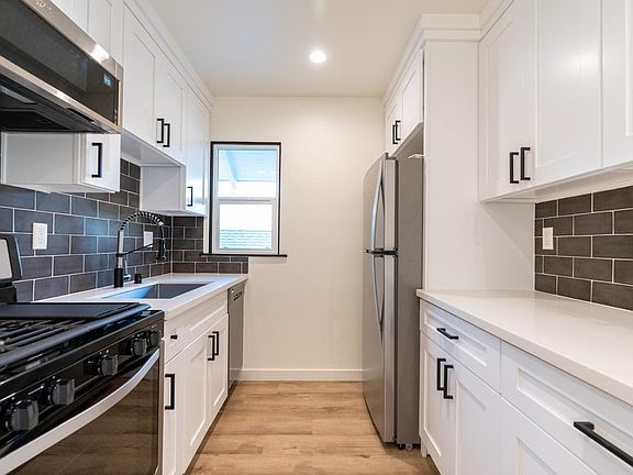 3rd image of 22 Park Ave #Azmhehp3a