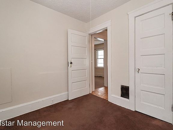 3rd image of 3300 W 128th St #Up