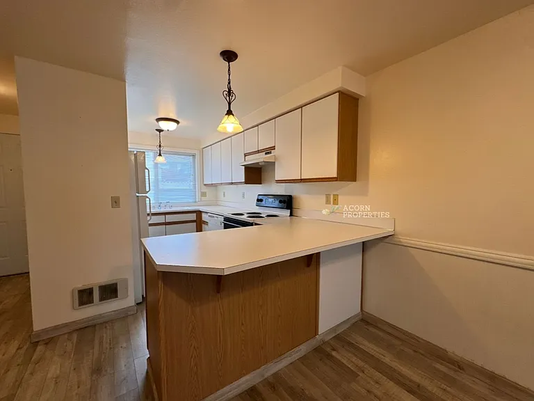 730 SE 8th Ave #F102 — Photo 7