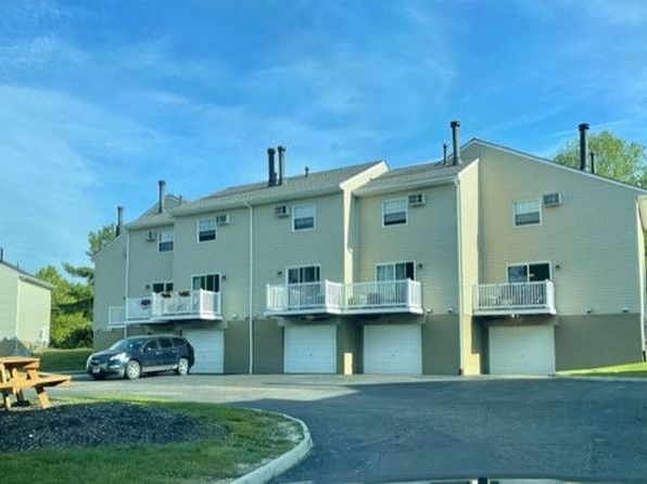 900 Sturbridge Dr #880